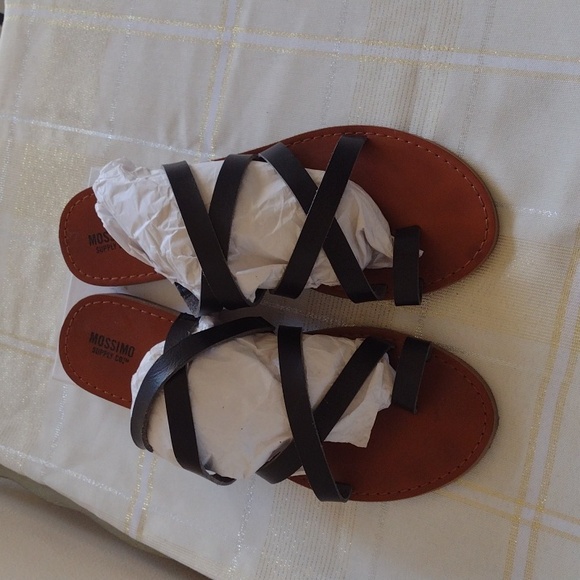 Mossimo sandals - Picture 2 of 13